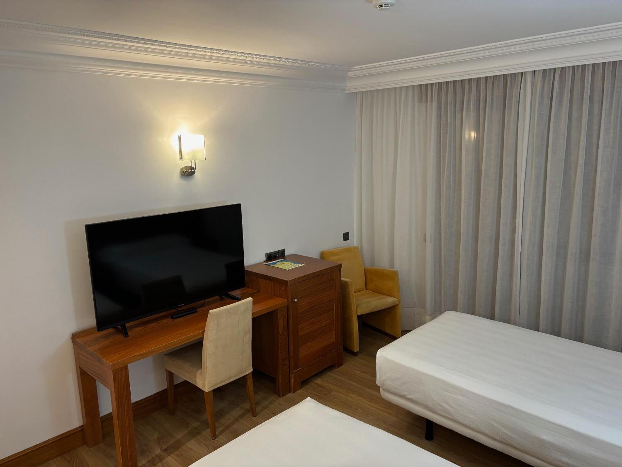 Gran Hotel Liber & Spa Playa Golf Ноха Экстерьер фото