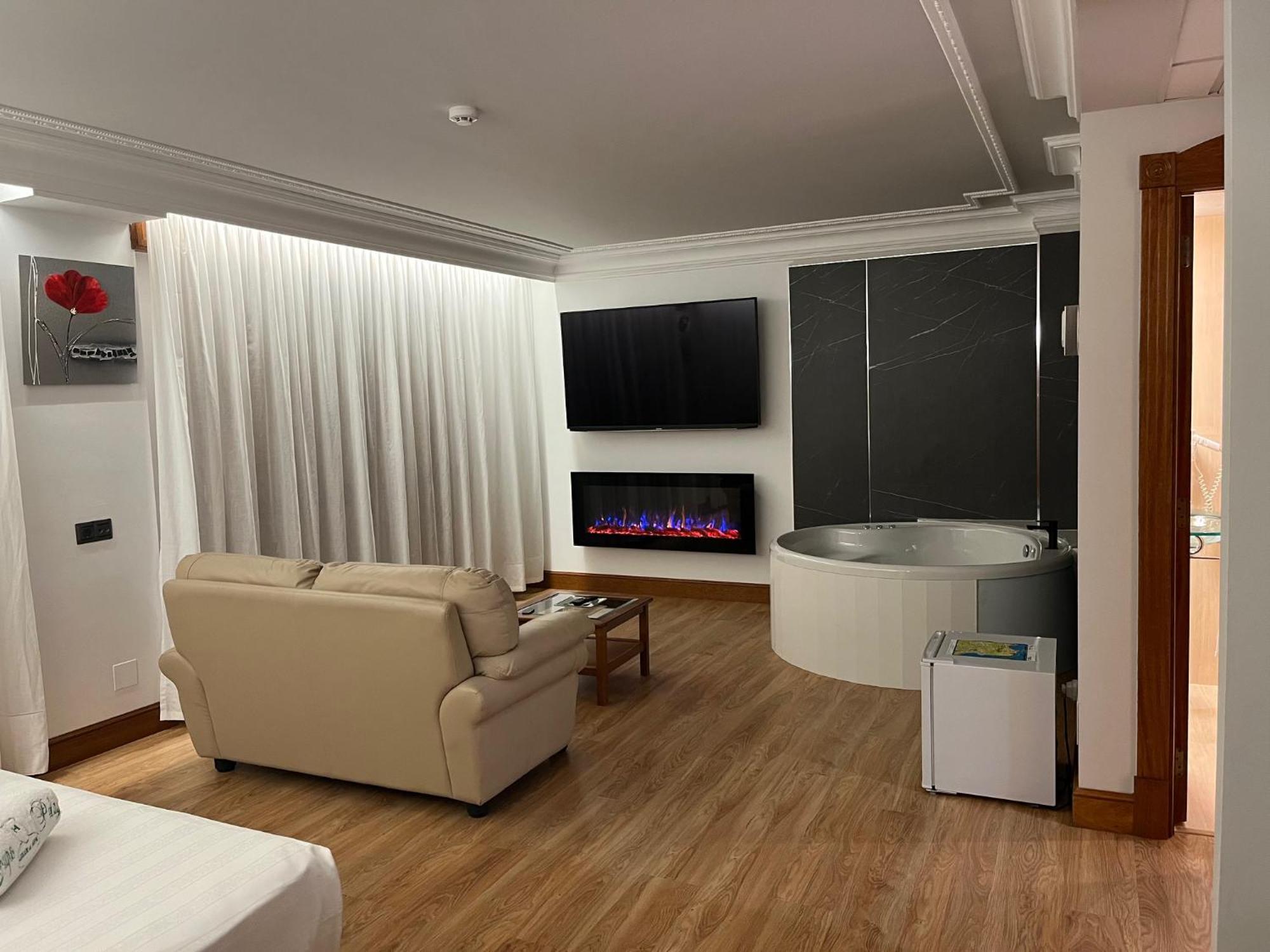 Gran Hotel Liber & Spa Playa Golf Ноха Экстерьер фото